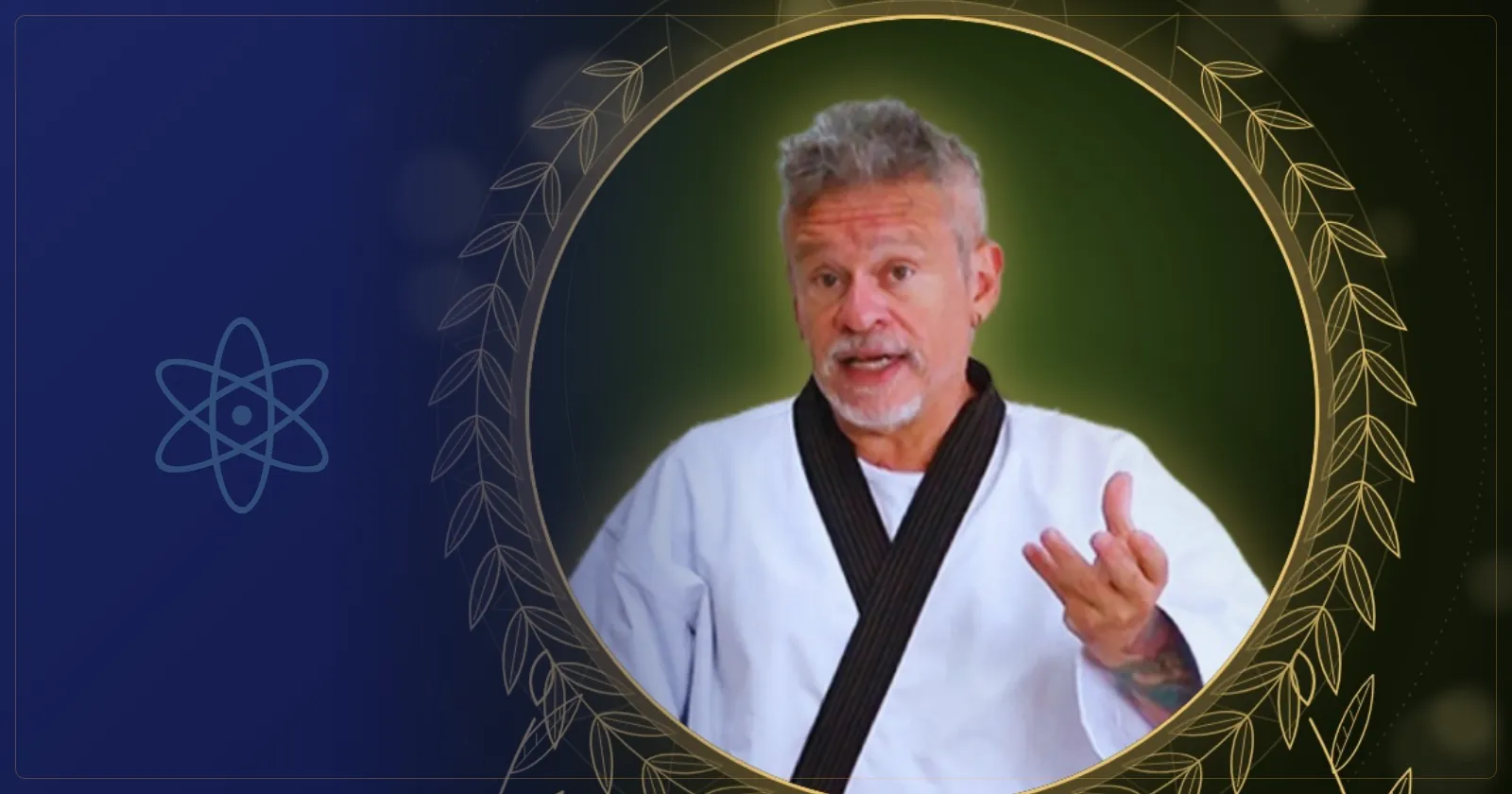Otávio Leal (Dhyan Prem), terapeuta holístico há mais de 40 anos, ensinando em aula de quimono branco