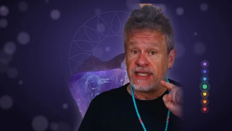 Reiki com cristais no curso Reiki Secreto de Otávio Leal